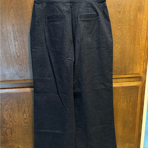 Unique Vintage Jeans - Picture 4 of 11